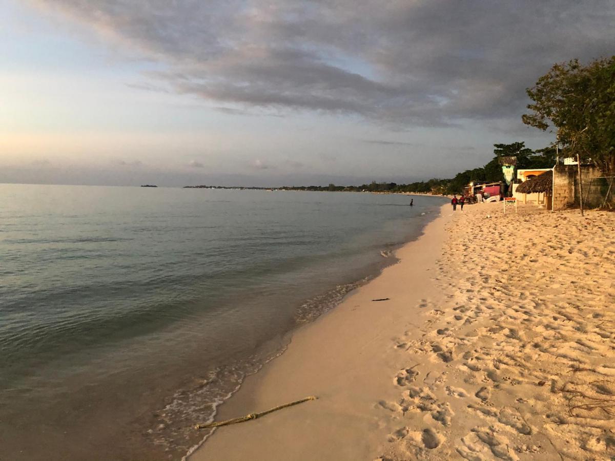 Marriott White Sands, Beachfront Condo At Negril Beach Club Zewnętrze zdjęcie